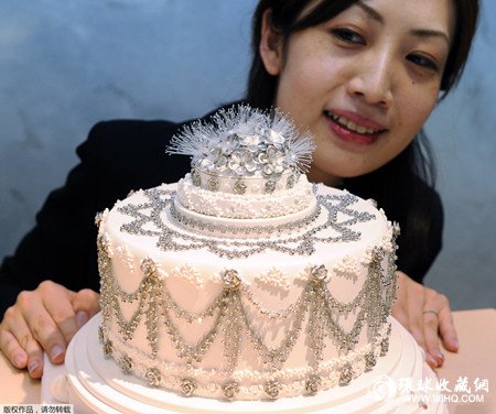 嵌400g铂金的蛋糕亮相东京价值2000万日元(图